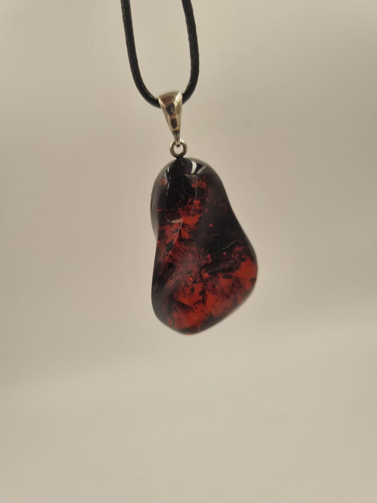 Kehribar Ateş Kolye Ucu