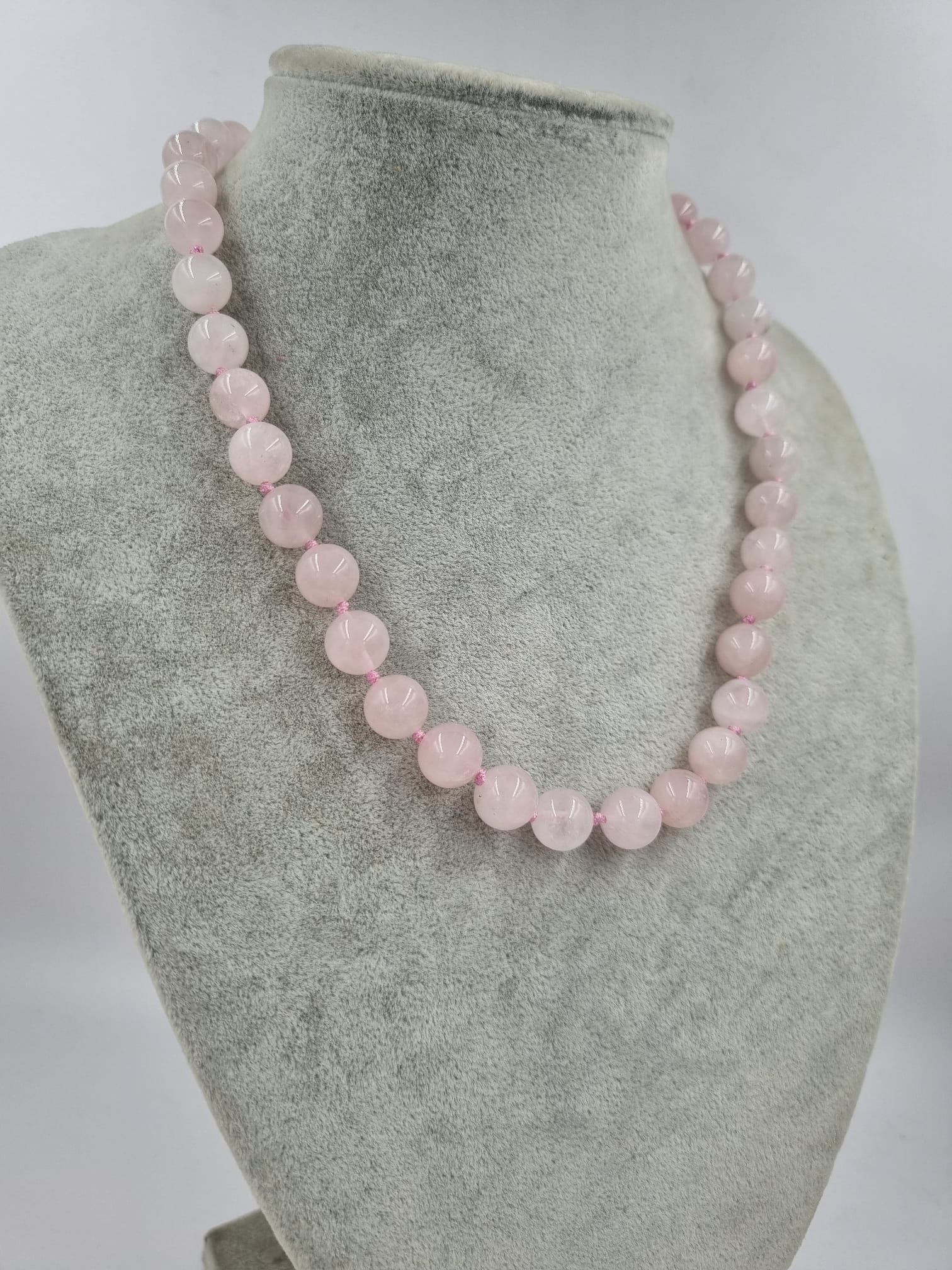 Pembe Kuvars 10mm/45cm Madagaskar