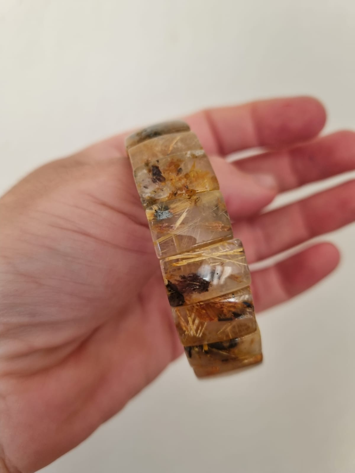 Golden Healer Taşı Bileklik – Özel Kesim Fosillli