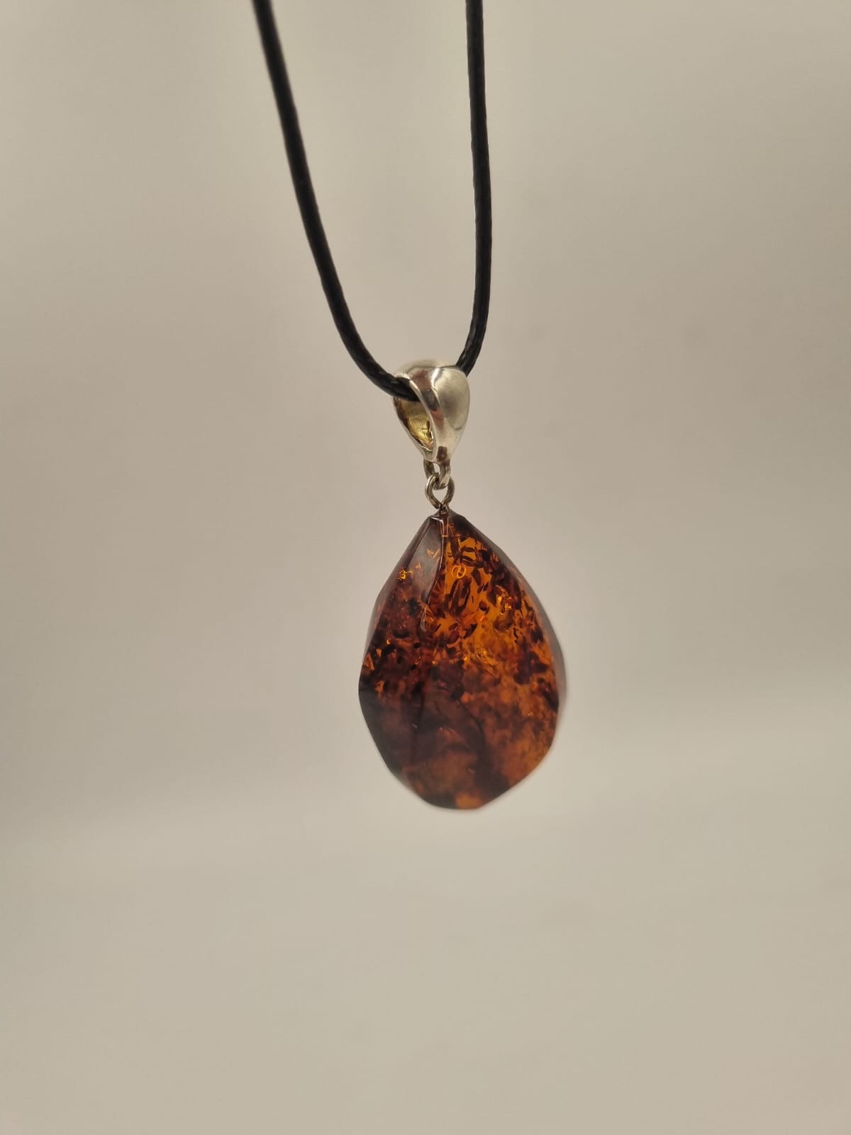 Kehribar Kolye Ateş