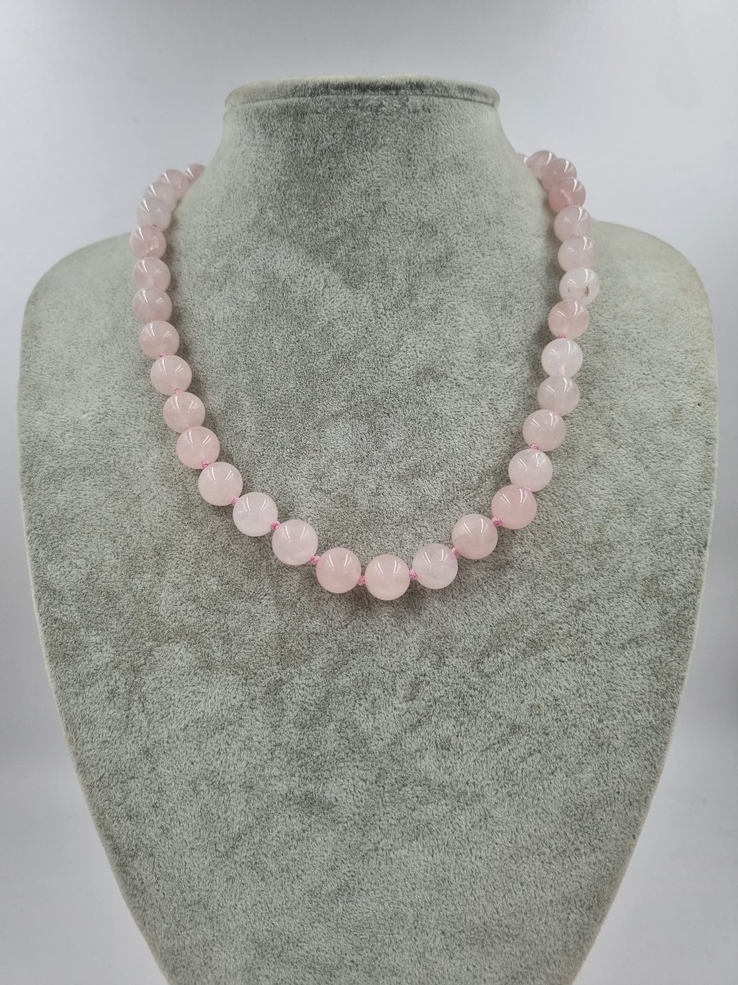 Pembe Kuvars 10mm/45cm Madagaskar