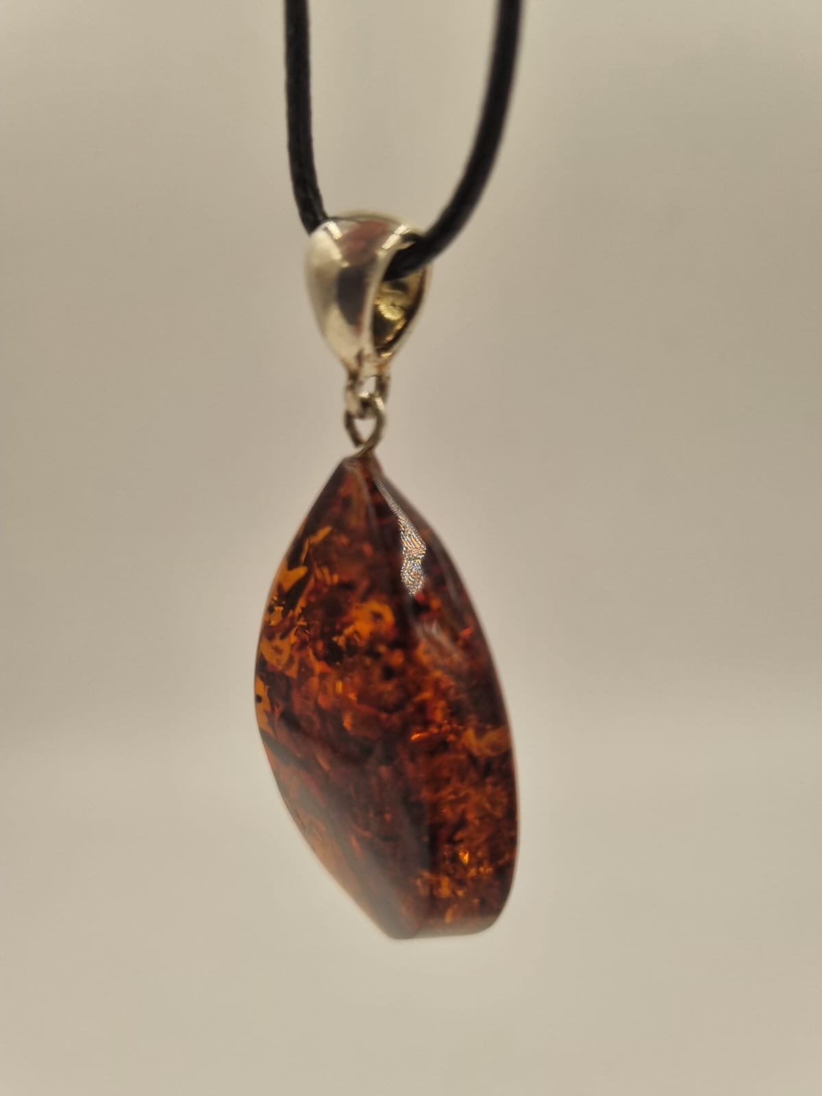 Kehribar Kolye Ucu Ateş